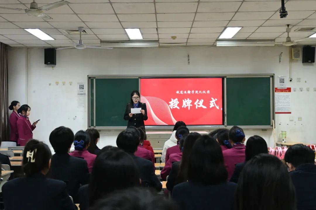 风韵犹存熟妇一区二区三区