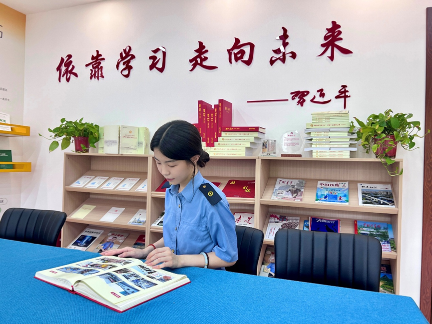 风韵犹存熟妇一区二区三区